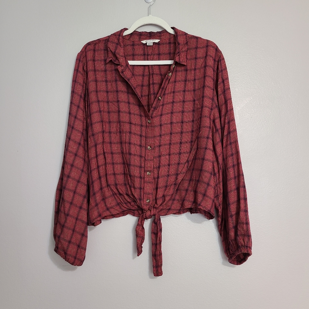 American Eagle Cropped Plaid Flannel Shirt with front Tie & Wide Sleeves XL